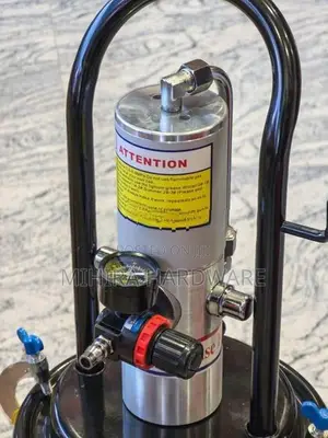 Picasso Brand RH 1121 12L Air pneumatic grease pump gun