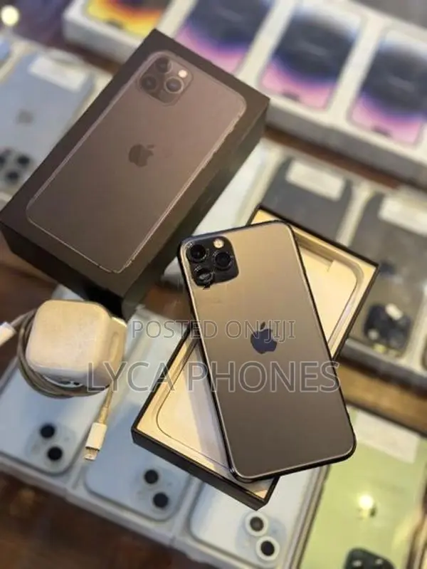 Apple iPhone 11 Pro Max 256GB (Used)