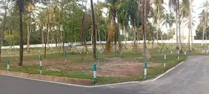 Land in Yakkalaa