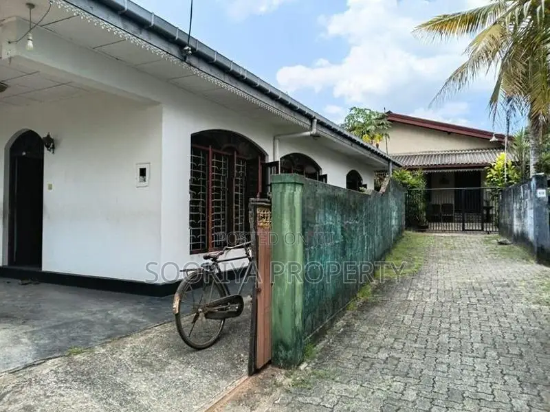 Bokundara Well Maintain House for Sale Piliyandala