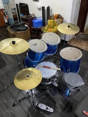 Acoustic Drum Set