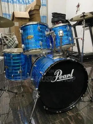 Acoustic Drum Set