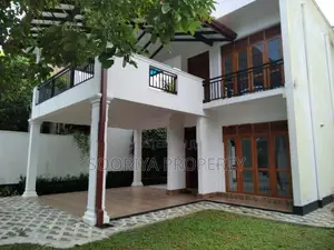 අලංකාර නවීනපන්නයේ සුඛෝපභෝගී දෙමහල් අලුත්ම නිවසක් විකිණීමට - Piliyandal