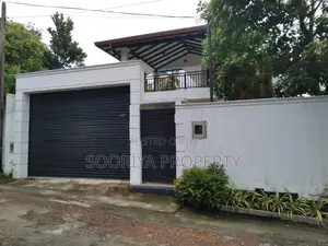 අලංකාර නවීනපන්නයේ සුඛෝපභෝගී දෙමහල් අලුත්ම නිවසක් විකිණීමට - Piliyandal