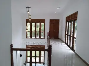අලංකාර නවීනපන්නයේ සුඛෝපභෝගී දෙමහල් අලුත්ම නිවසක් විකිණීමට - Piliyandal