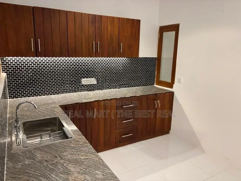 Thalawathugoda : Brand new 3BR House for Sale
