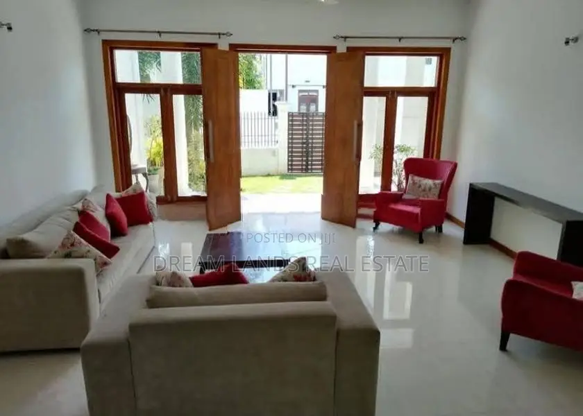 Thalawatugoda 3 Storey Laxary House for Rent ( R - 635 )