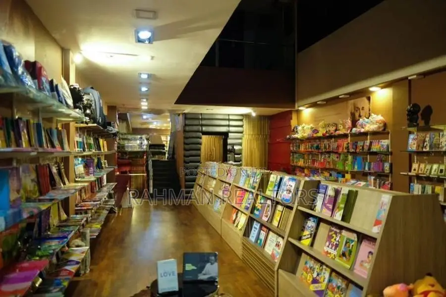Spacious Commercial Building Facing Galle Road For Sale Colombo 04