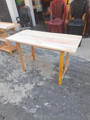 4×2 Alvisia wooden tables