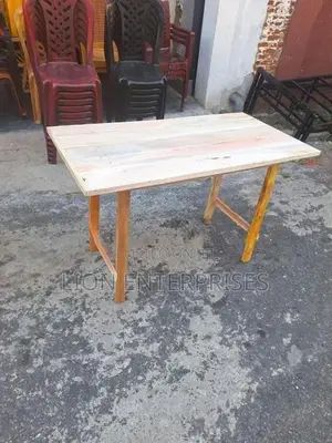 4×2 Alvisia wooden tables