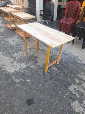 4×2 Alvisia wooden tables
