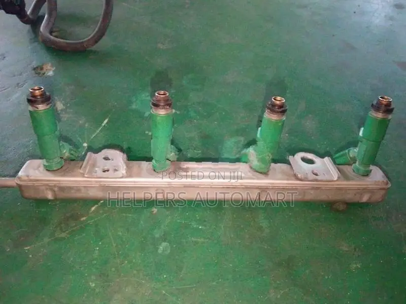 Toyota Prius W20 Injector Rail