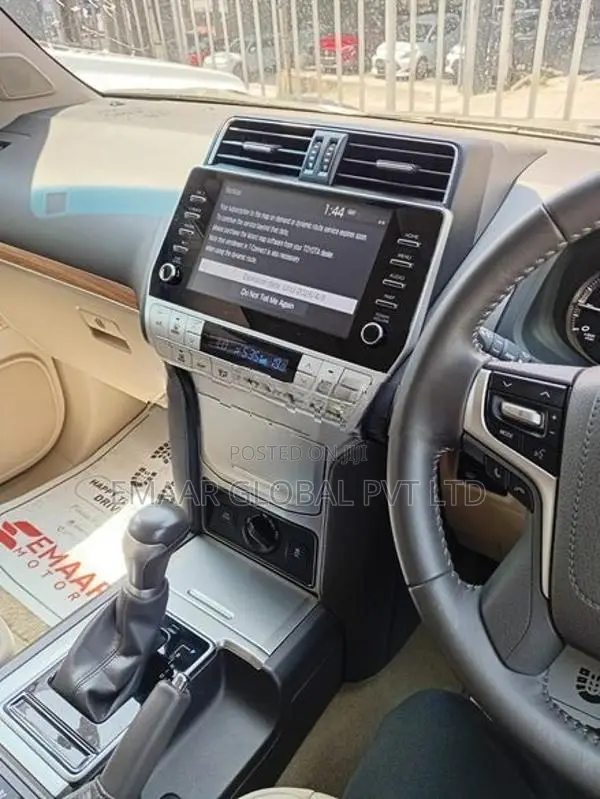 Toyota Land Cruiser Prado 150 2023
