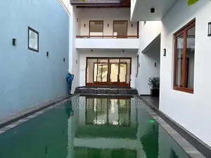 Luxury 3 Storey house Kotte
