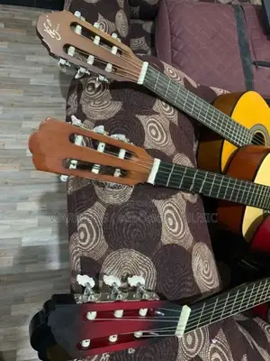Toyama Japan Classic Guitars