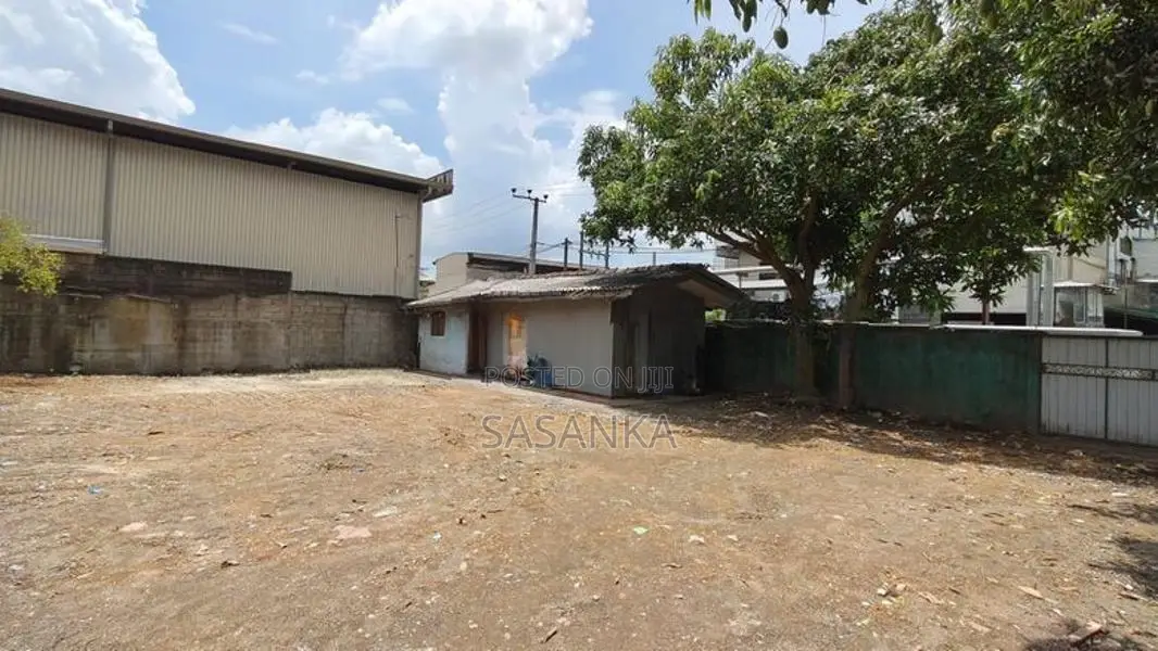 කටුවාවල - බොරලැස්ගමුව පර්චස් 20 බදු දීමට