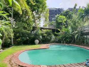 Palm Grove Mount Lavinia - 5 Bedroom House for rent with Garden