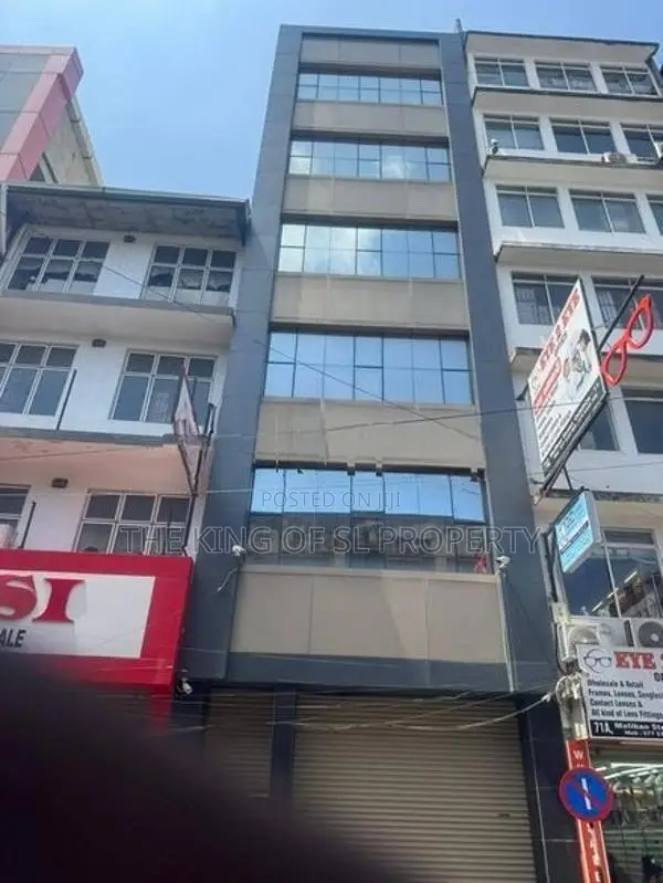 Building for sale in Colombo 11 (Pettah/ Maliban street )