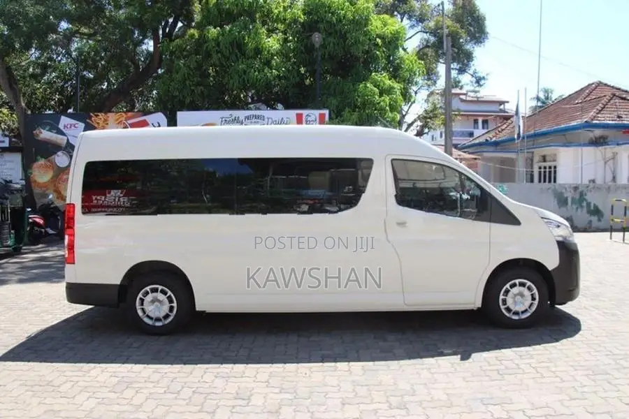 Toyota Hiace GDH H300 2025