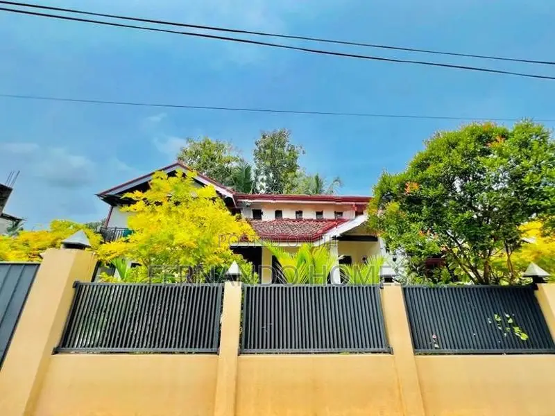Good Residential Area Spaciously Built Furnished Up House Sale Negombo