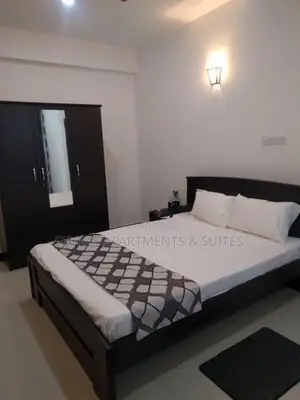 Holiday 2 Bedroom Furnished Apartment with Pool & GYM - Mount Lavinia