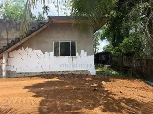 Commercial Building for Sale in Horana