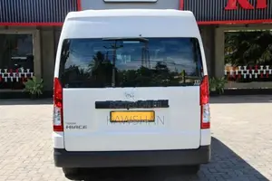 Toyota Hiace GDH H300 2025