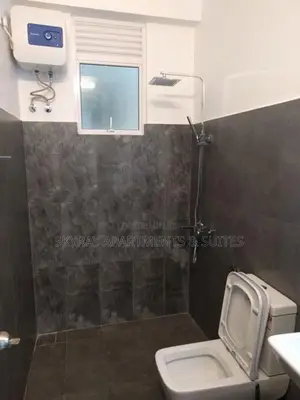 Holiday 2 Bedroom Furnished Apartment with Pool & GYM - Mount Lavinia