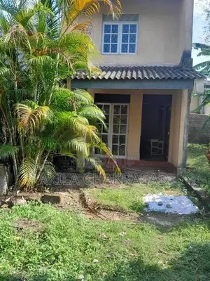 2 Bedroom House in Yakkala Siyane Uyana Housing Scheme