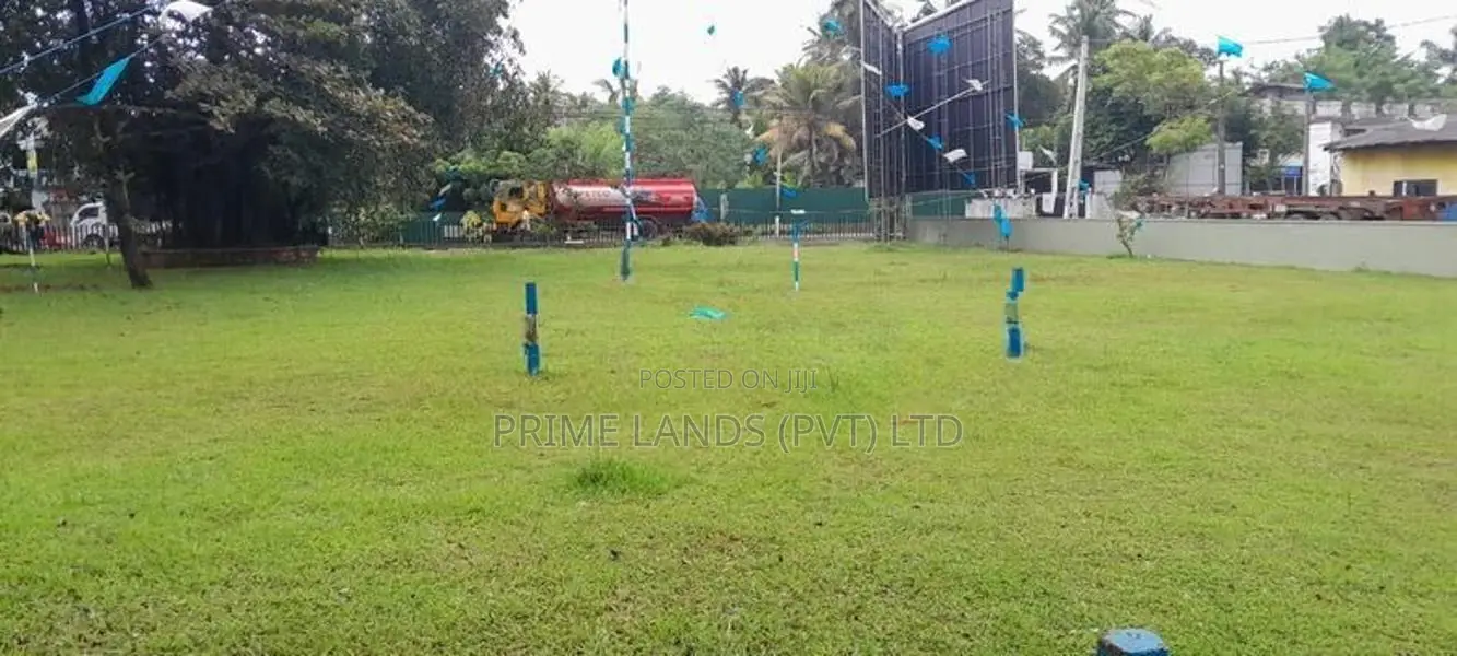 නේවාසික බ්ම් කොටස් විකිණීම කඩුවෙල