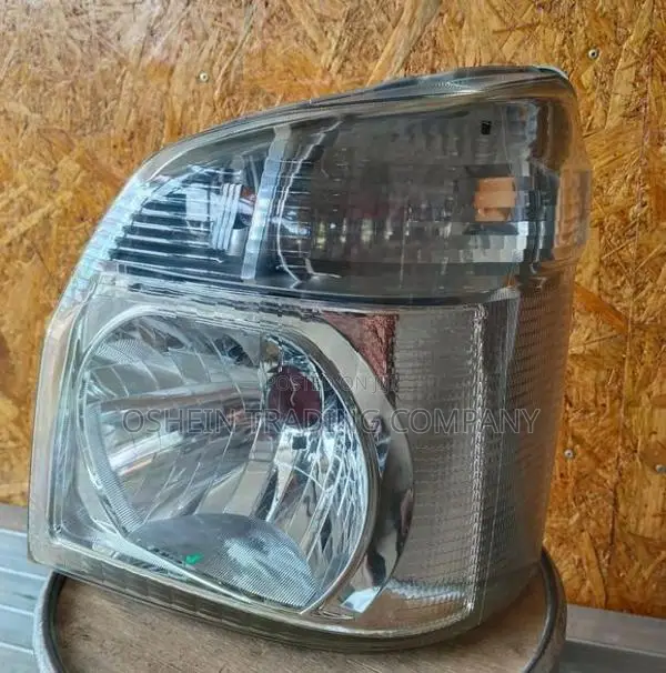 CARRY TRUCK DA16 HEAD LIGHT