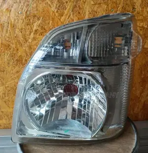 CARRY TRUCK DA16 HEAD LIGHT