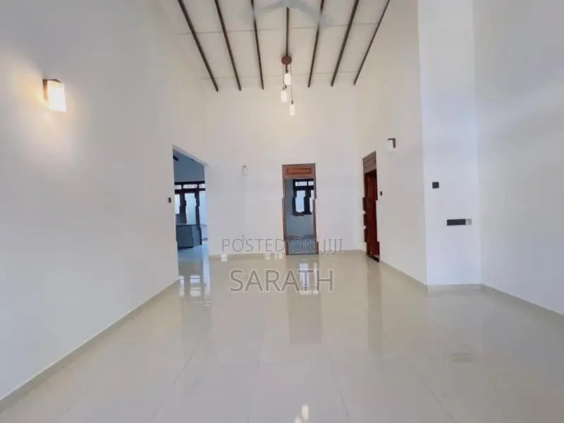 Ultra Modern Brand New House Sale Athurugiriya
