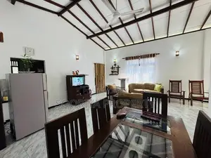 ගෘහ නිර්මාණ ශිල්පයට තැනූ නිවසක් විකිණීමට - Piliyandala ,Suwarapola