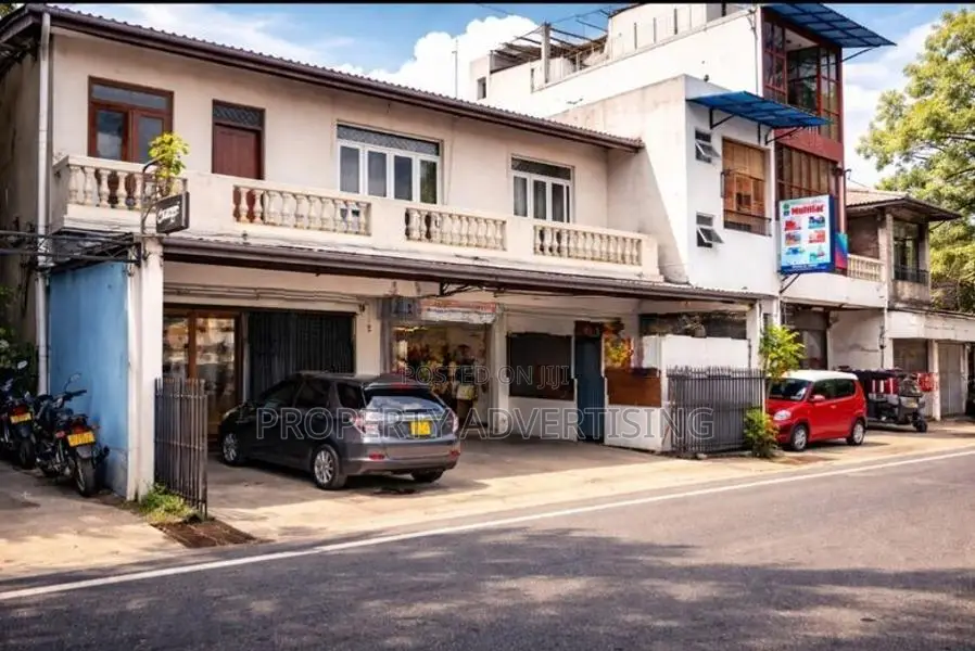Commercial Building for Sale in Nadimala Dehiwala