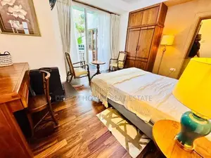 Swimpool with Super Luxury House Sale At Colombo 07