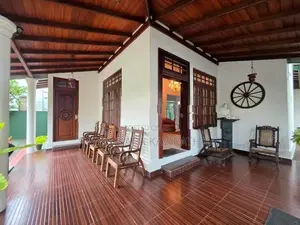 16.8 Perches - Luxury House For Sale in Mattegoda