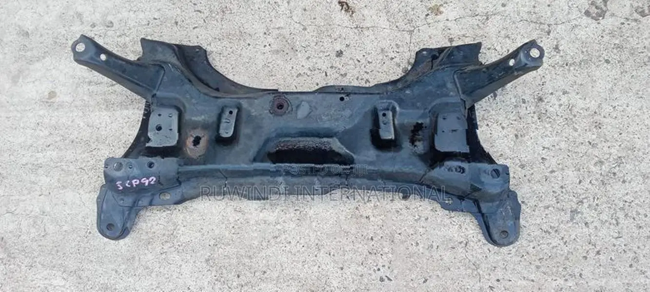 Toyota Belta SCP92 Enngine Bed