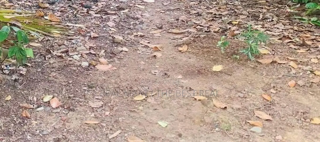 Rajagiriya : 9 perches Commercial Land for Sale facing Kalapaluwawa Ro