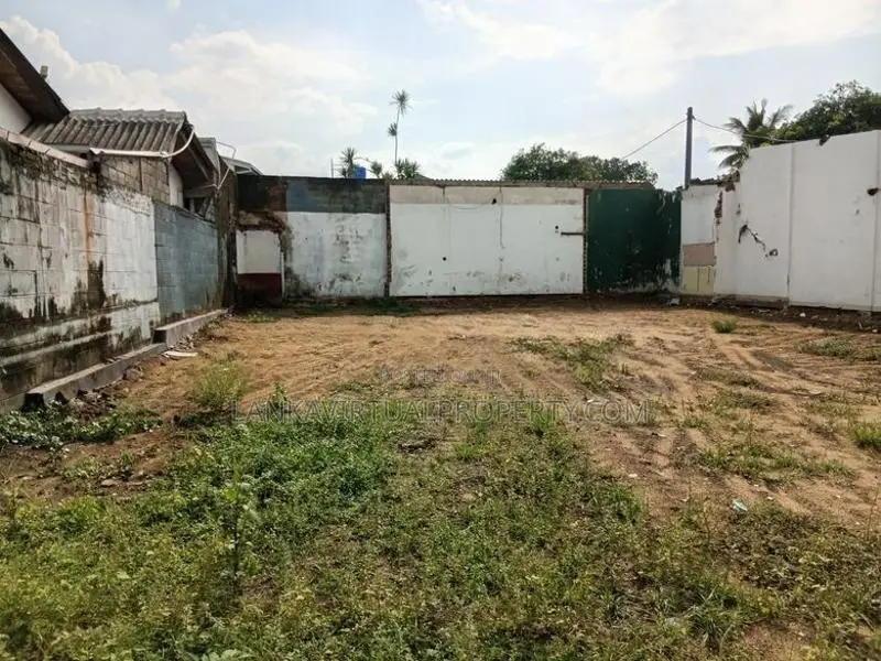 Moratuwa De Mel Road 12 Perches Rectangular Land for Sale.