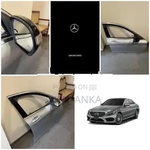 Genuine Mercedes C200 complete door 2019