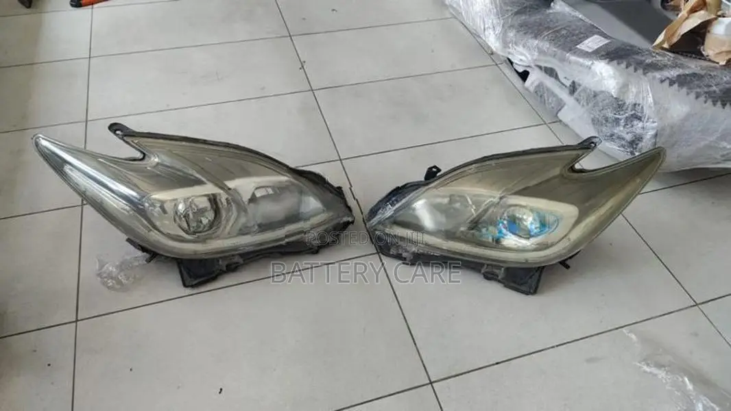 PRIUS 30 HEAD LIGHT SET