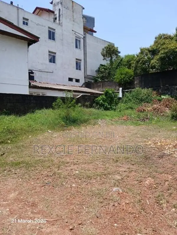 Bare Land for Sale in Embuldeniya