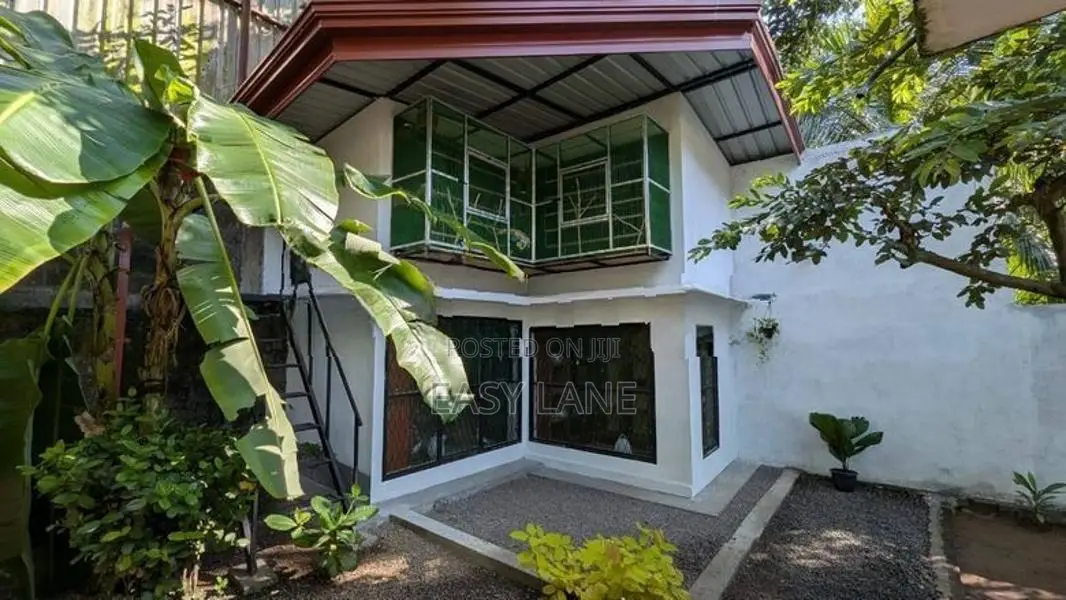 ලක්ෂයක මාසික ආදායමක් දෙන අගනා දේපළක්