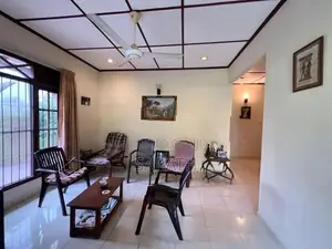 10 P With Single Storied House Sale Athurugiriya