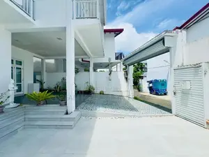 සුපිරි 2-Storey House in Hokandara