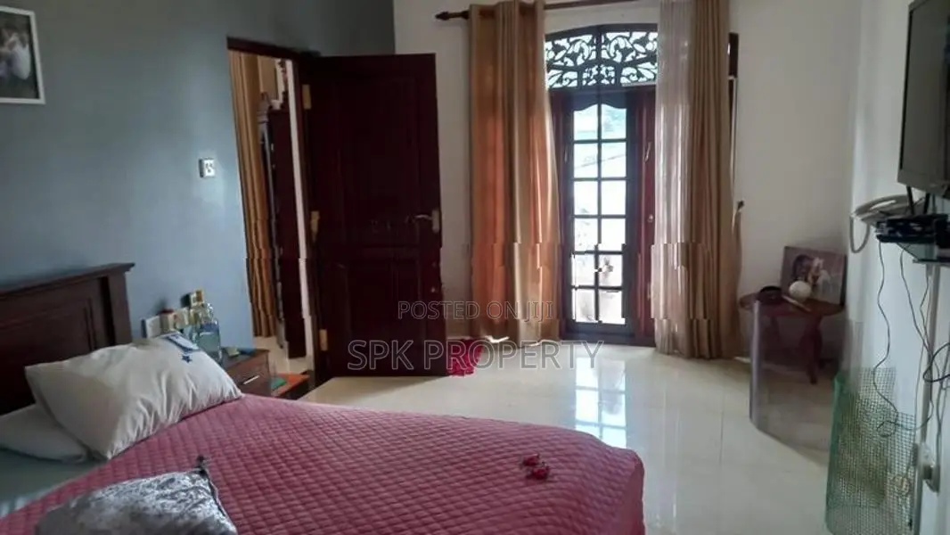 5-Storey House for Sale in Rajagiriya