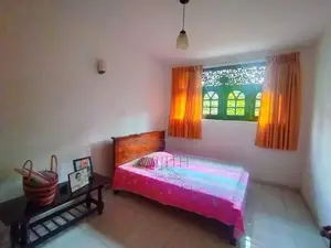 පදිංචිවියට සෑදු ළස්සන දෙමහල් නිවසක්විකිනිමට පන්නපිටිය