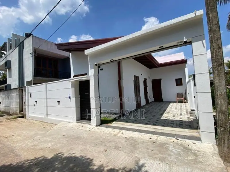Brand New Single Storey House for Sale Close to Pannipitiya