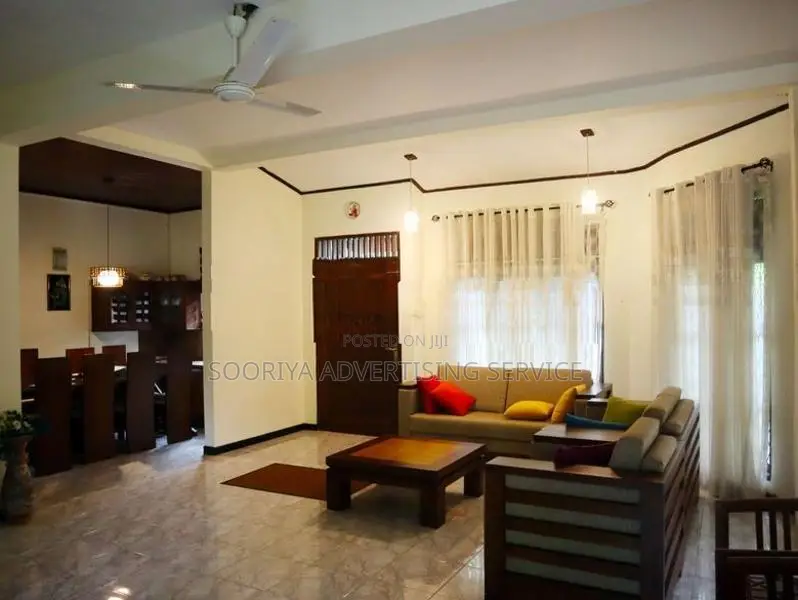 Homagama Luxury House for Sale